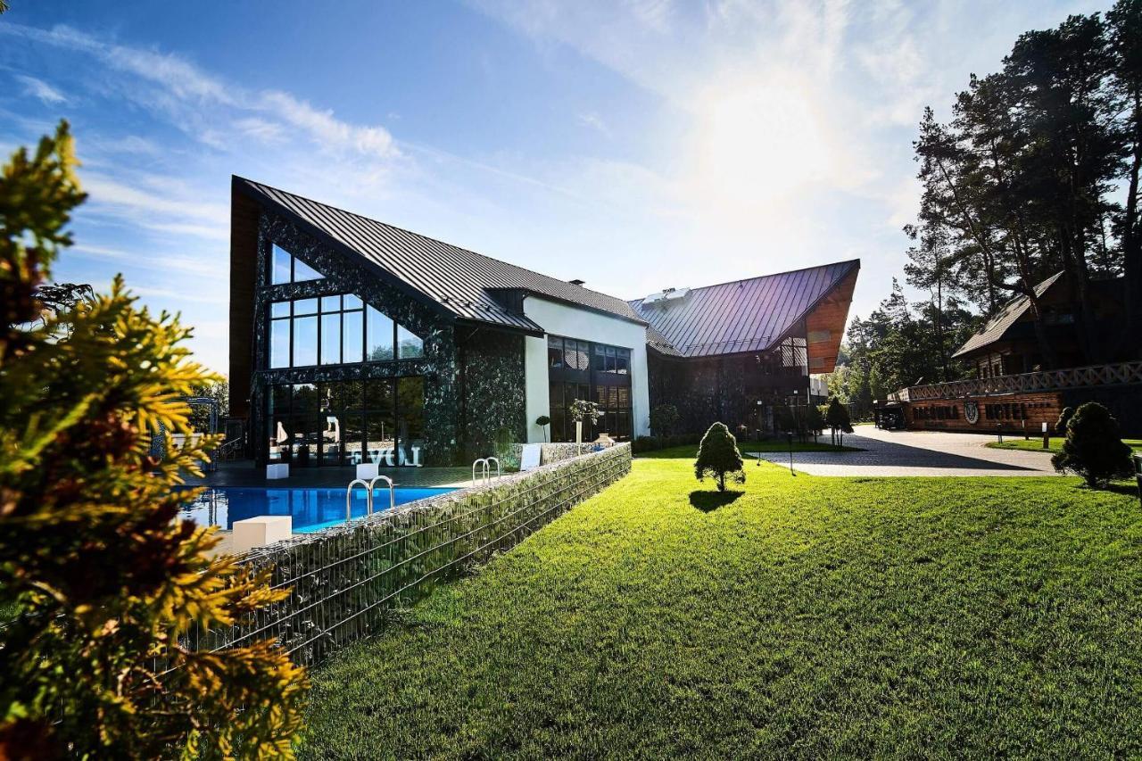 Hotel Bacowka Radawa & Spa Exterior photo